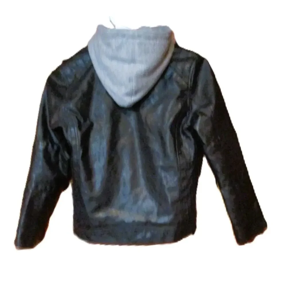 H&M Boys Black Faux Leather Biker Moto Jacket Size 4-5Y Gray Hood Sherpa Lining